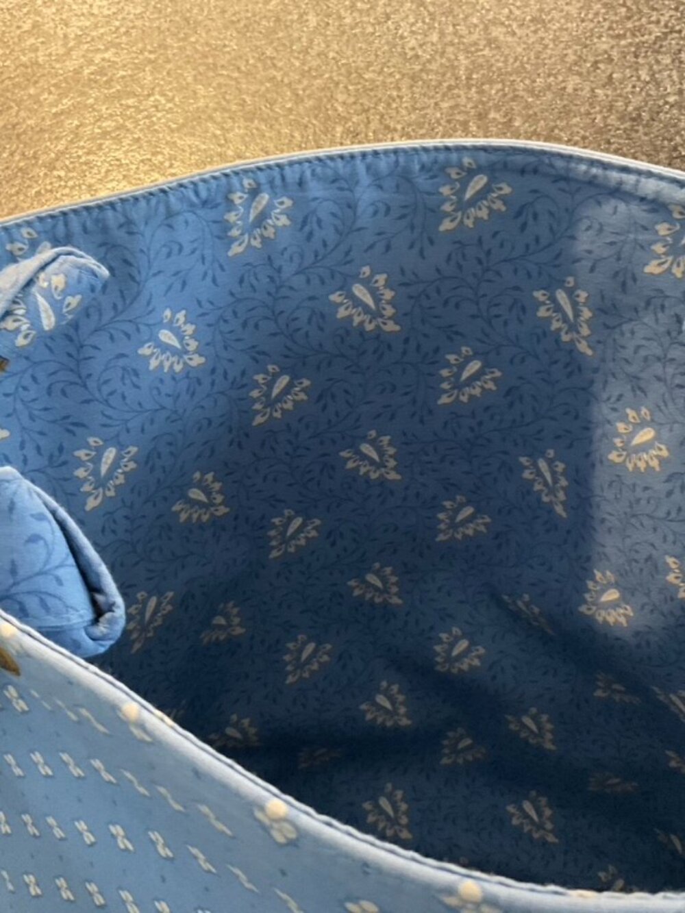 Pierre Deux Blue Tote, Vintage,Discontinued Brand,Rare, Collectible Piece - Picture 6 of 11